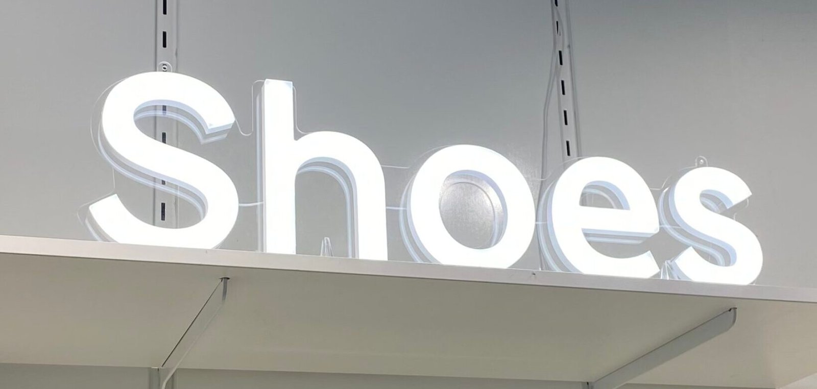 https://moderneonlight.com/about-sign-makers/